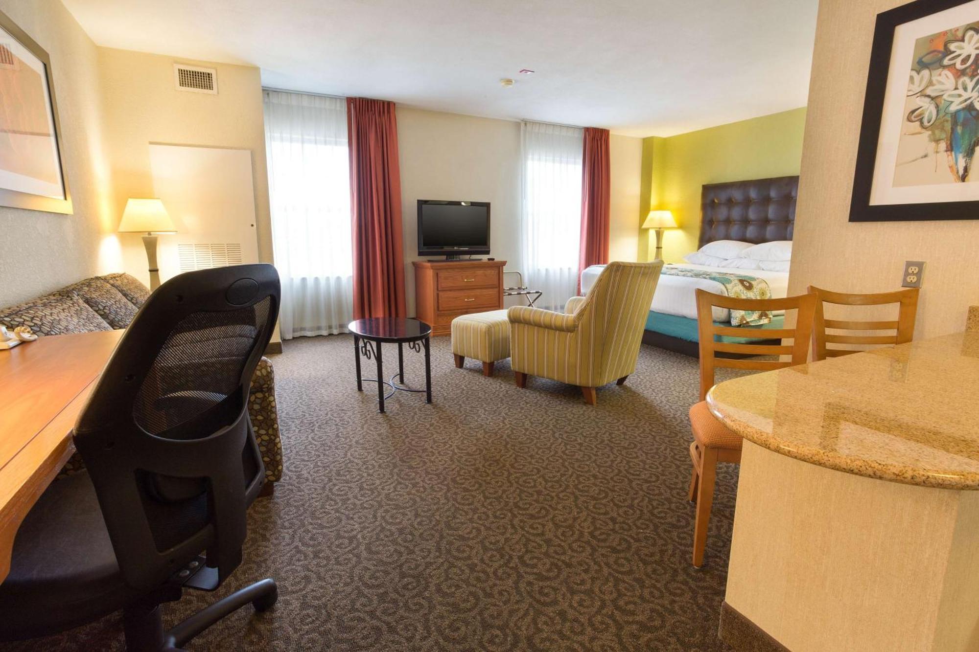 Drury Inn & Suites マッカレン エクステリア 写真