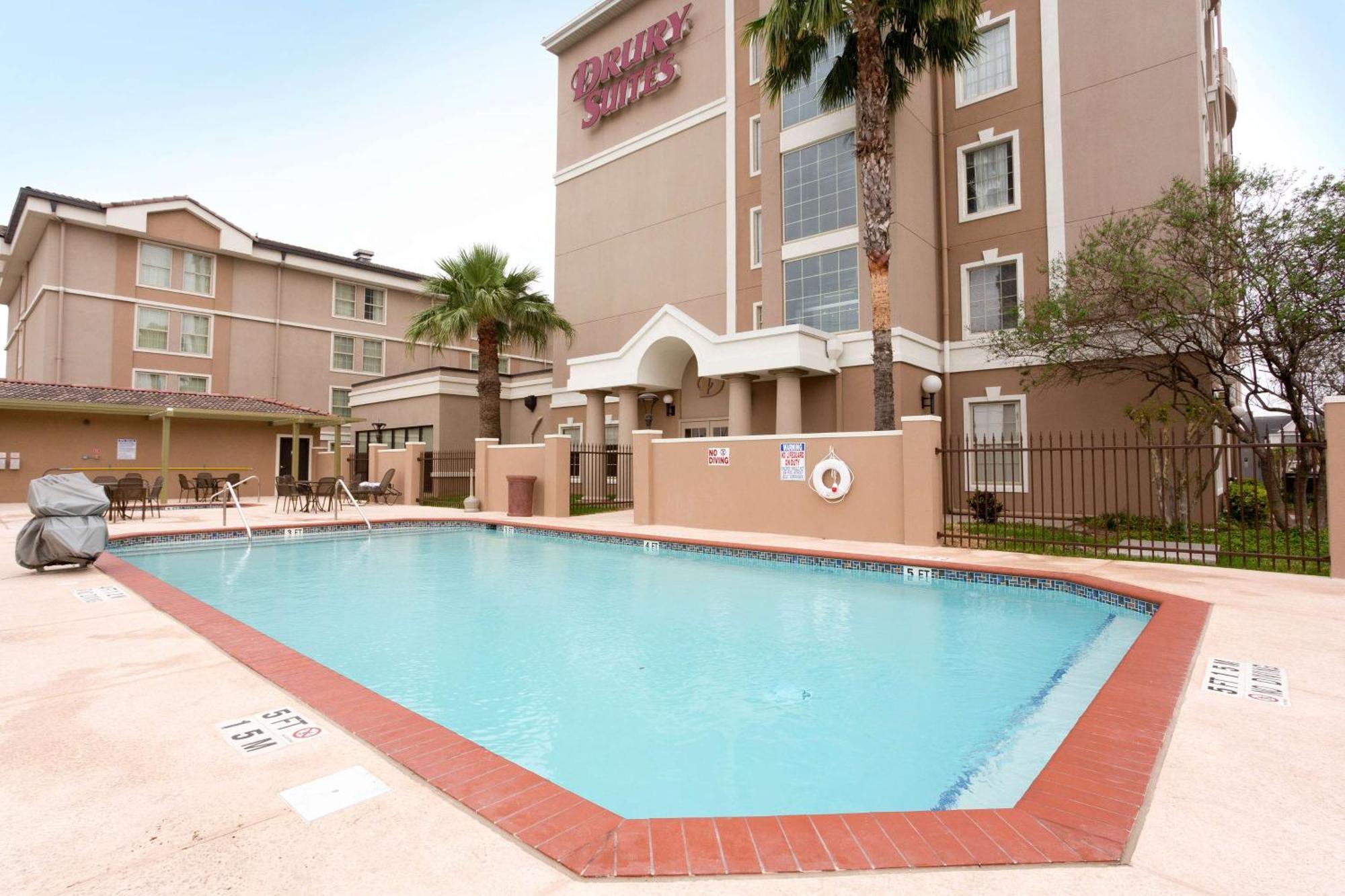 Drury Inn & Suites マッカレン エクステリア 写真