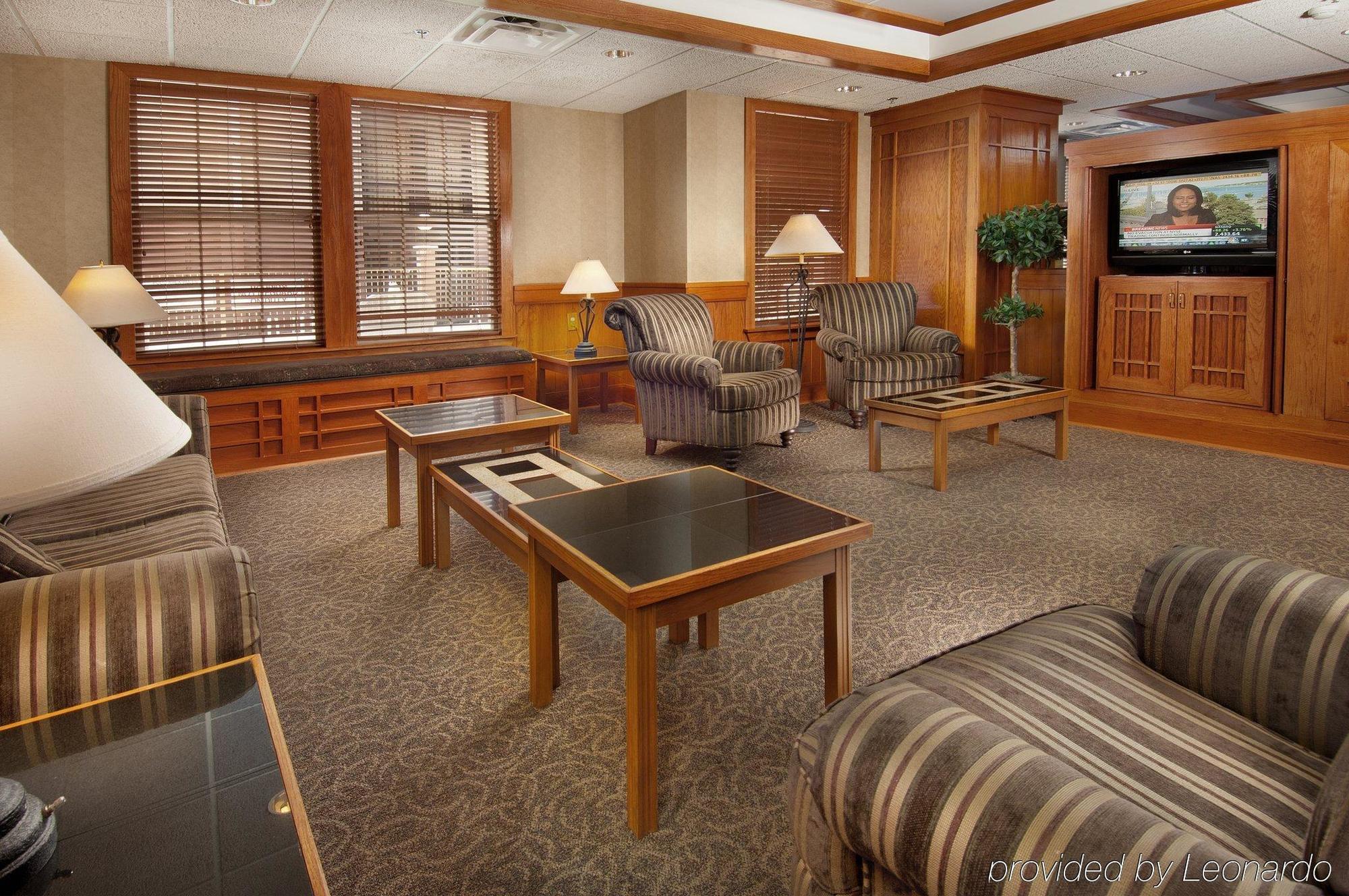 Drury Inn & Suites マッカレン インテリア 写真
