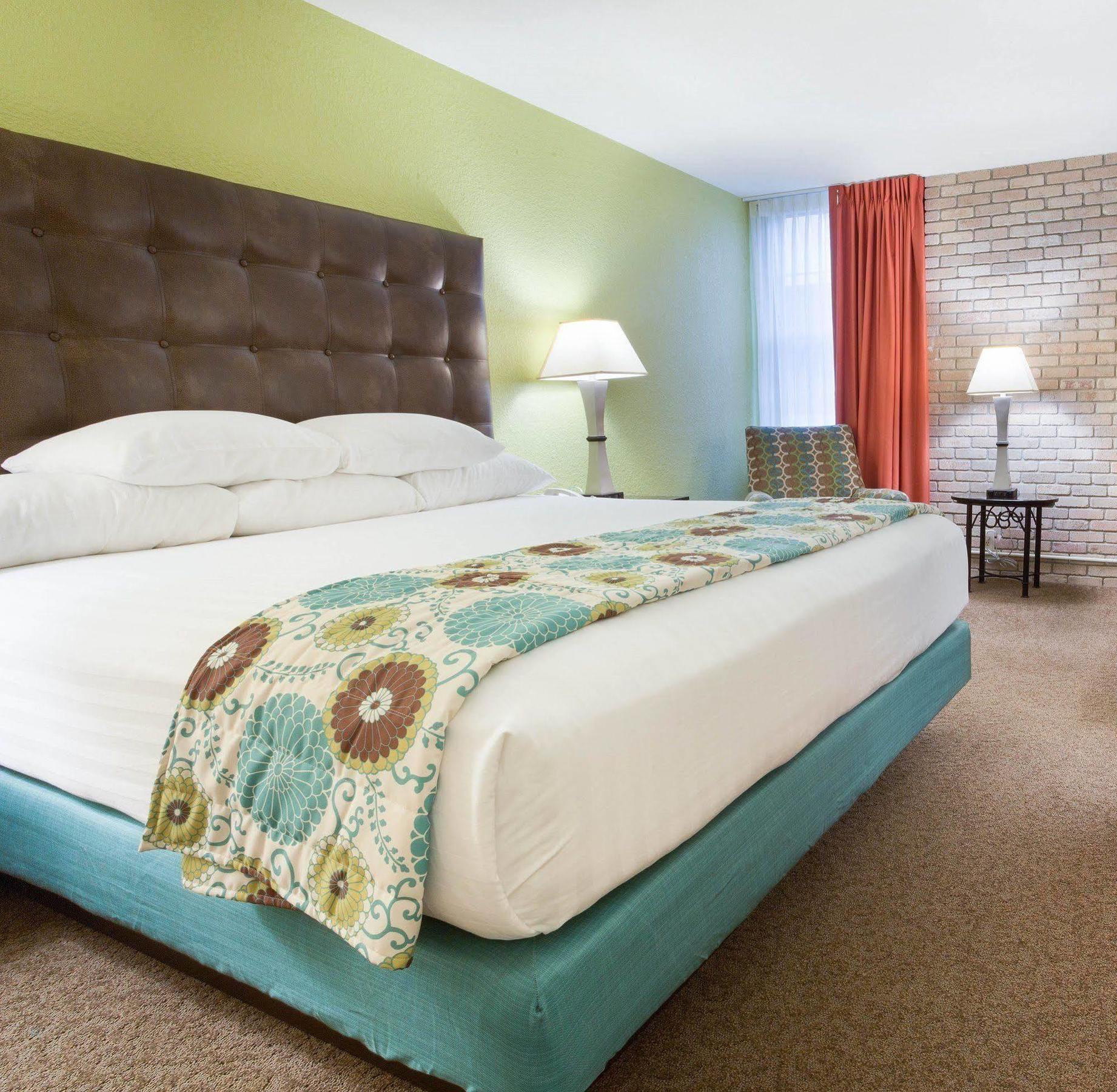 Drury Inn & Suites マッカレン エクステリア 写真